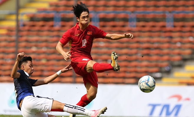 5 điểm nhấn U22 Việt Nam 4-1 U22 Campuchia: Công Phượng xứng danh "Messi Việt Nam"