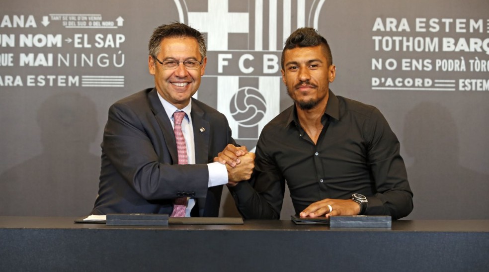 CHÍNH THỨC: Paulinho ra mắt Barca, chọn xong số áo