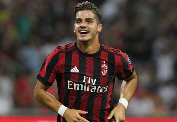 Sau 24 năm, AC Milan mới đáng sợ thế này tại châu Âu!