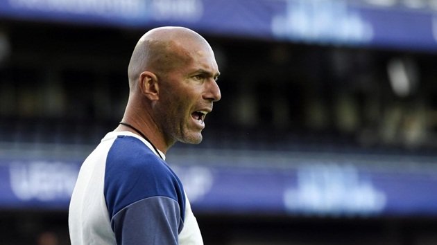 Ảnh bài viết Zinedine Zidane: "Kỳ hoa dị thảo" của bóng đá 