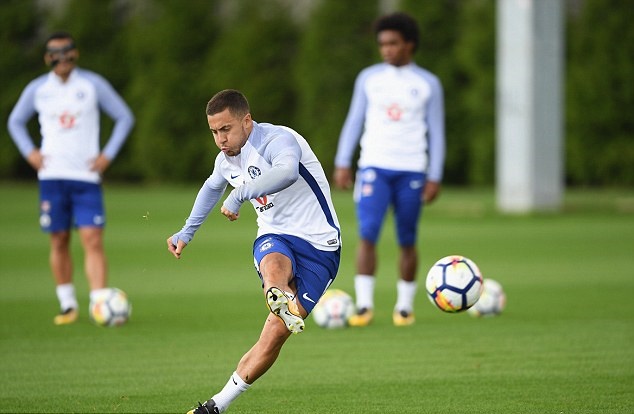 Ảnh bài viết Hazard & Bakayoko tập cực sung, sẵn sàng chiến Tottenham