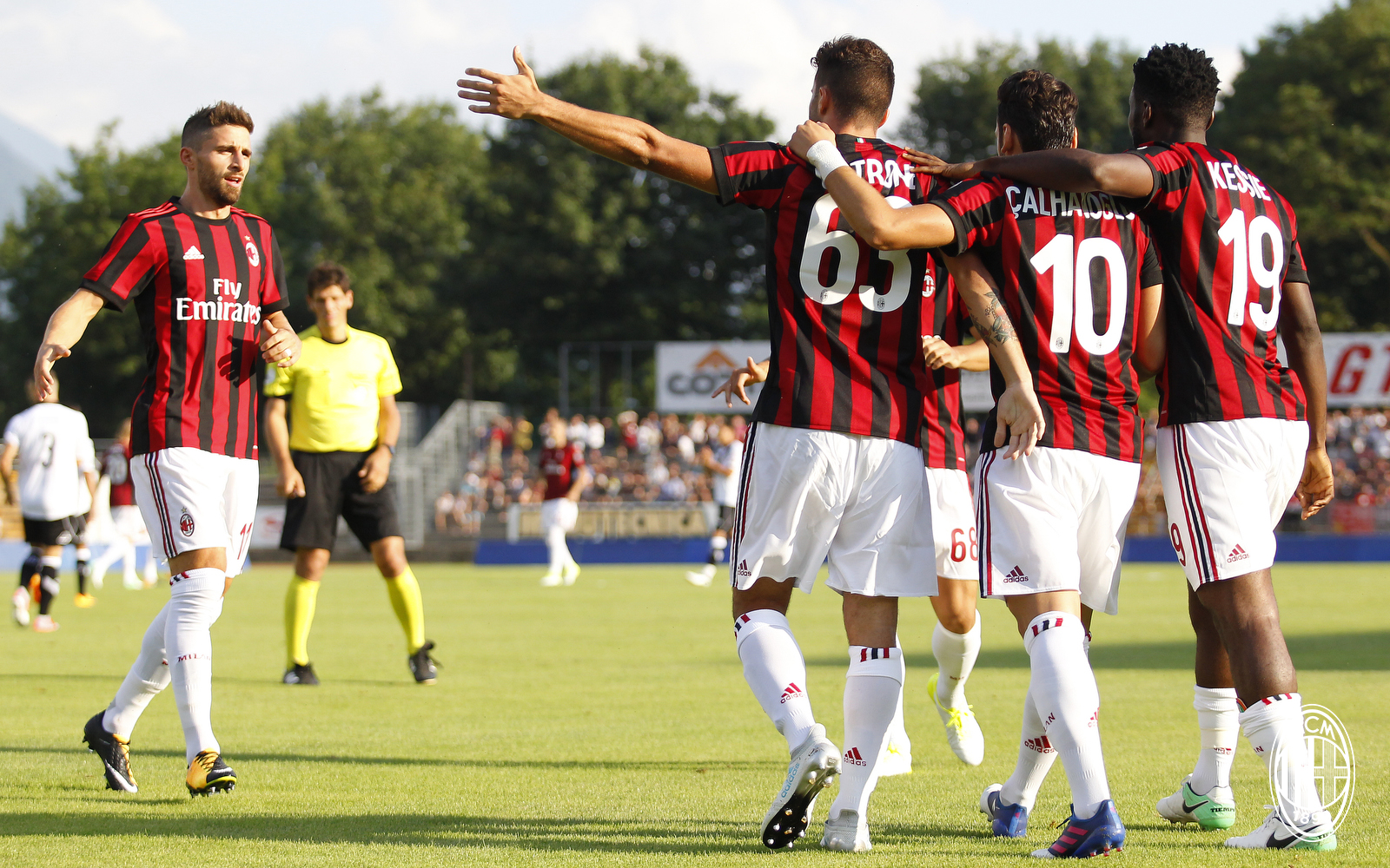 01h45 ngày 21/08, Crotone vs AC Milan: Trở lại thôi, Rossoneri!