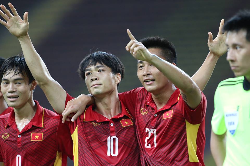 Công Phượng lại có siêu phẩm, U22 Việt Nam vượt ải U22 Philippines