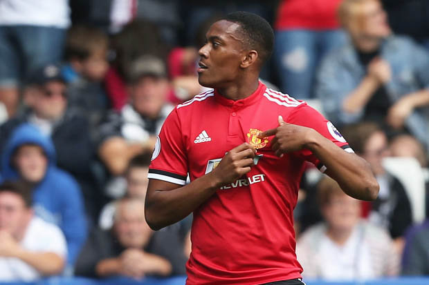 Ảnh bài viết Liên tiếp ghi bàn, CĐV 'kêu gào' đòi công bằng cho Martial