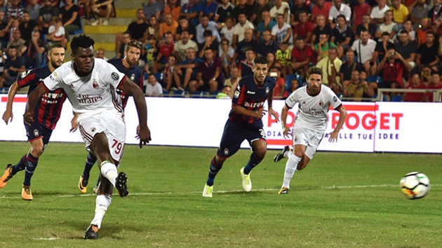 Highlights: Crotone 0-3 AC Milan (Vòng 1 Serie A 2017/18)