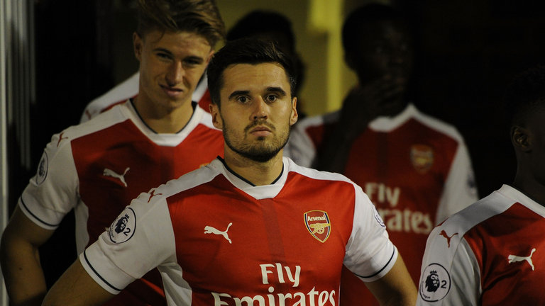 Thua Stoke, Arsenal liên tiếp chia tay 2 nguời thừa