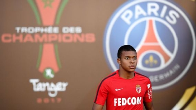 Ảnh bài viết Bất chấp luật công bằng tài chính, PSG sắp có Mbappe và Fabinho