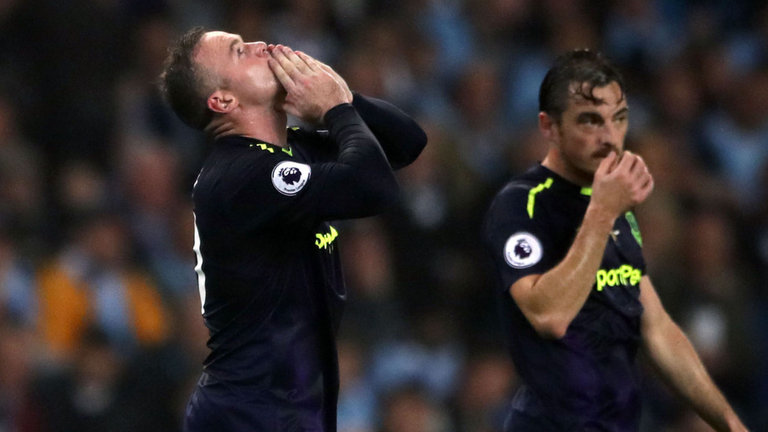 Ảnh bài viết Sút tung lưới Man City, Rooney nhắn 'lời yêu' tới Man Utd