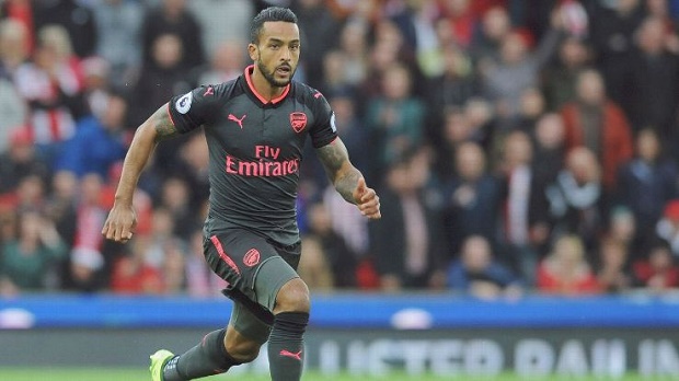 Ảnh bài viết Vì sao Theo Walcott phải lập tức rời Arsenal 
