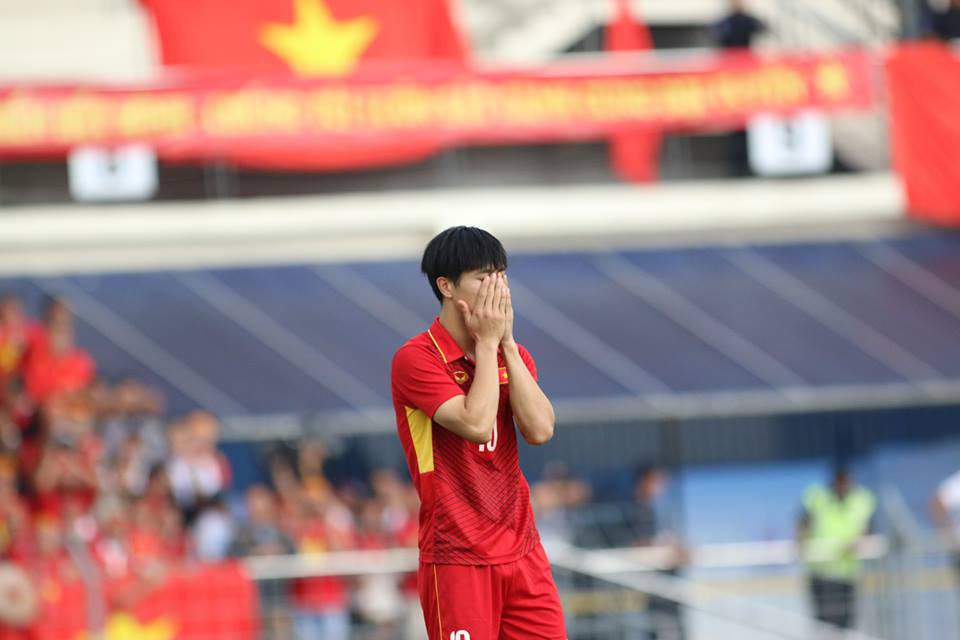 Ảnh bài viết TRỰC TIẾP U22 Việt Nam 0-3 U22 Thái Lan: Công Phượng đá hỏng 11m (Hiệp 2)