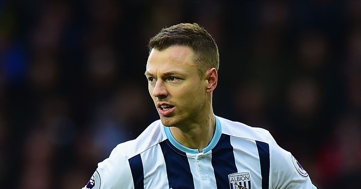 Ảnh bài viết West Brom trì hoãn việc Jonny Evans đến Man City