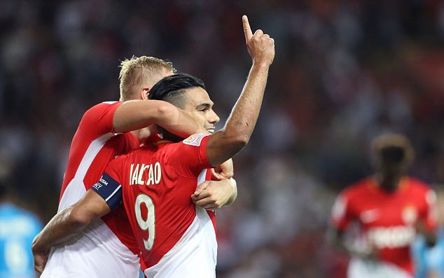 Sau vòng 4 Ligue 1: Lại một cuộc đua 'song mã'