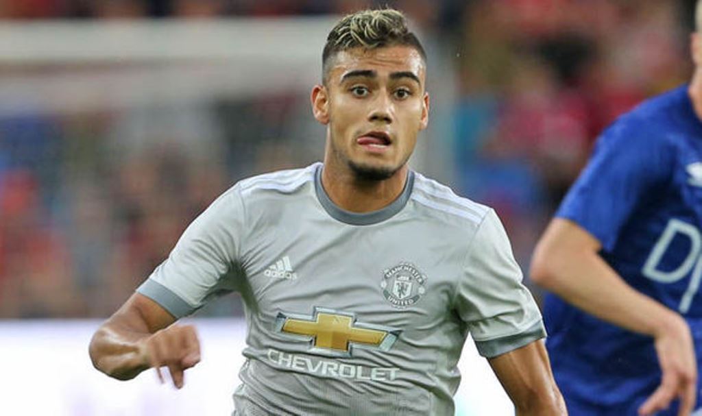 Ảnh bài viết Valencia mượn thành công số 15 của Man Utd