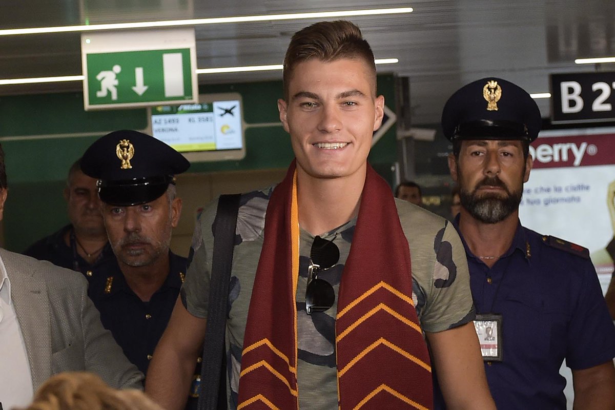 Ảnh bài viết CHÍNH THỨC: Patrik Schick đến Roma, chuẩn bị kiểm tra y tế