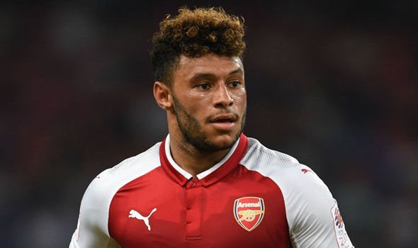 Ảnh bài viết XÁC NHẬN: Arsenal đồng ý bán Alex Oxlade-Chamberlain