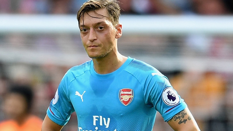 Ảnh bài viết 'Mesut Oezil là kẻ thất bại ở Arsenal'