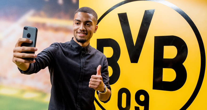 Nhà vô địch U21 Châu Âu bảnh bao ra mắt Dortmund