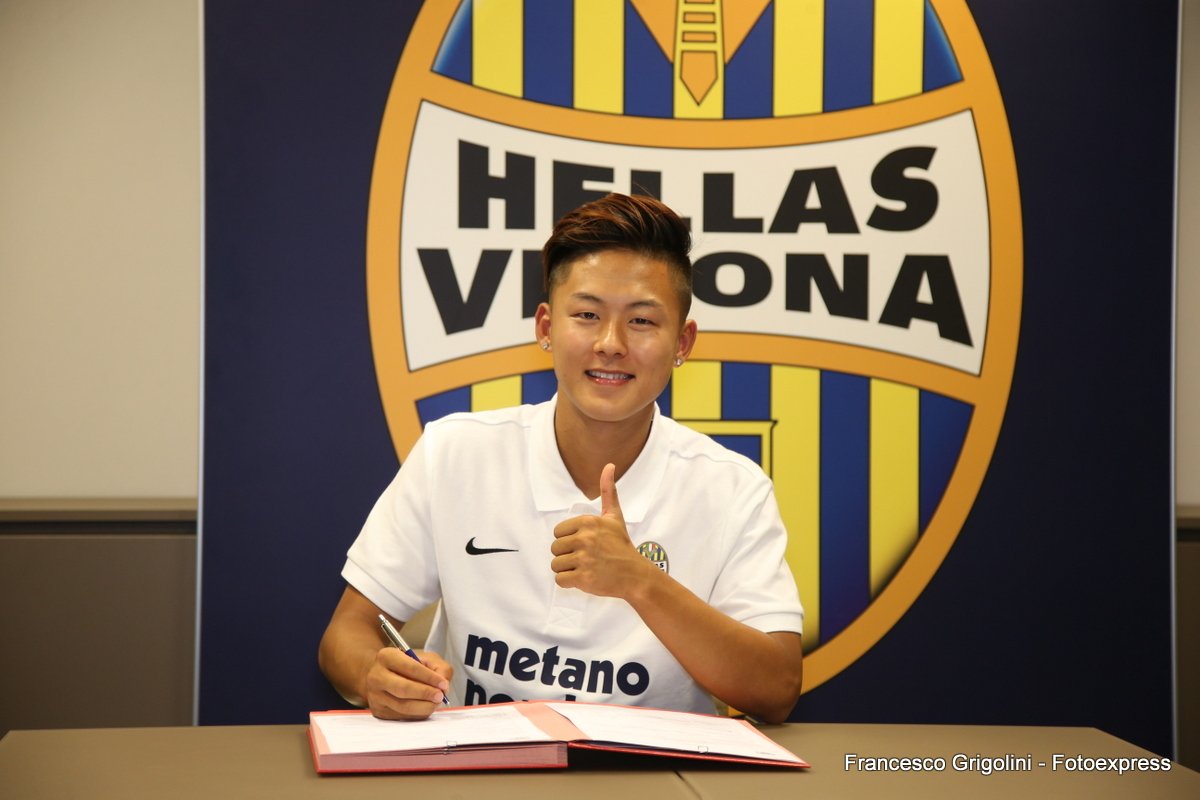CHÍNH THỨC: "Messi Hàn Quốc" rời Barcelona
