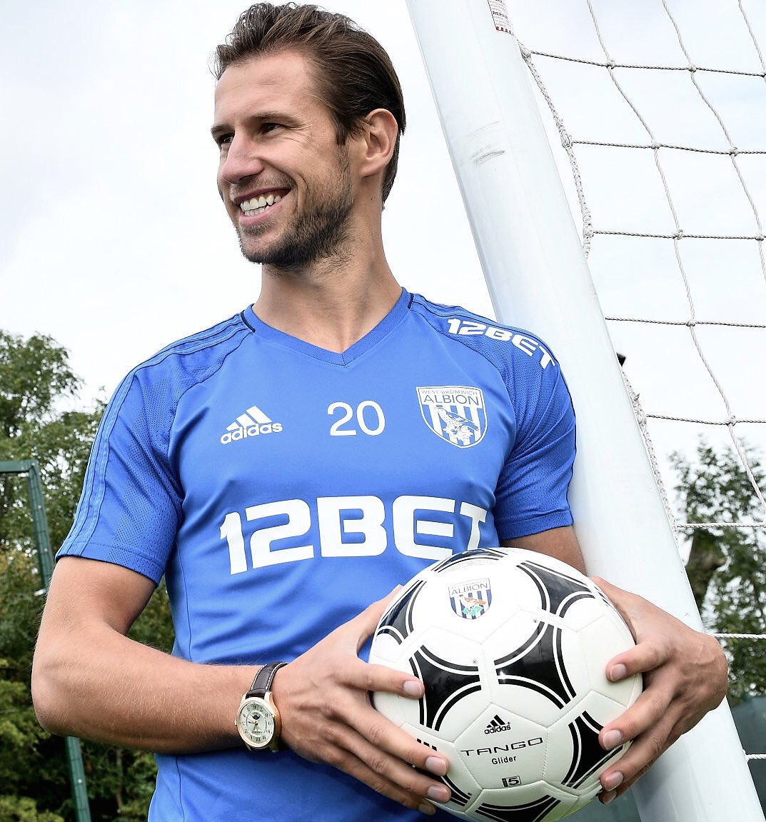 Ảnh bài viết West Brom nổ hai "bom tấn", Ngoại hạng Anh run rẩy