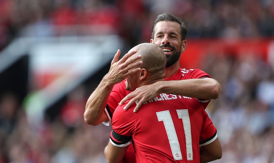 Ảnh bài viết Huyền thoại M.U 2-2 Huyền thoại Barca: Trận cầu mãn nhãn