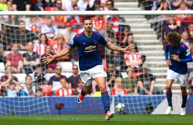 Trở lại Man United, Zlatan Ibrahimovic sắm ngay du thuyền trăm tỷ