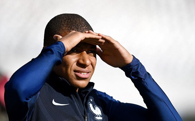 TIẾT LỘ lý do Mbappe chọn PSG, "lật kèo" với Real Madrid