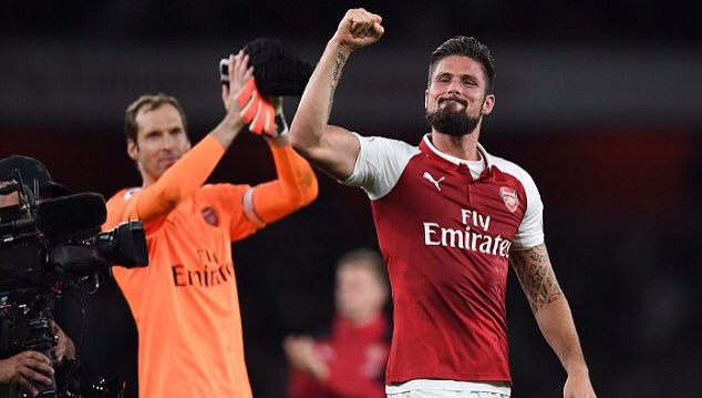 Ảnh bài viết Giroud: Tôi ở lại, ngay cả khi mọi người đều muốn đi