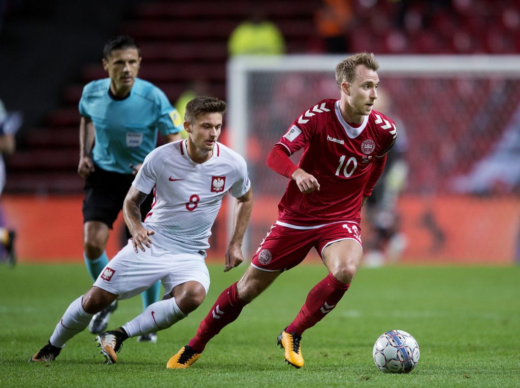 5 áo đấu đẹp nhất và xấu nhất ở vòng loại World Cup 2018