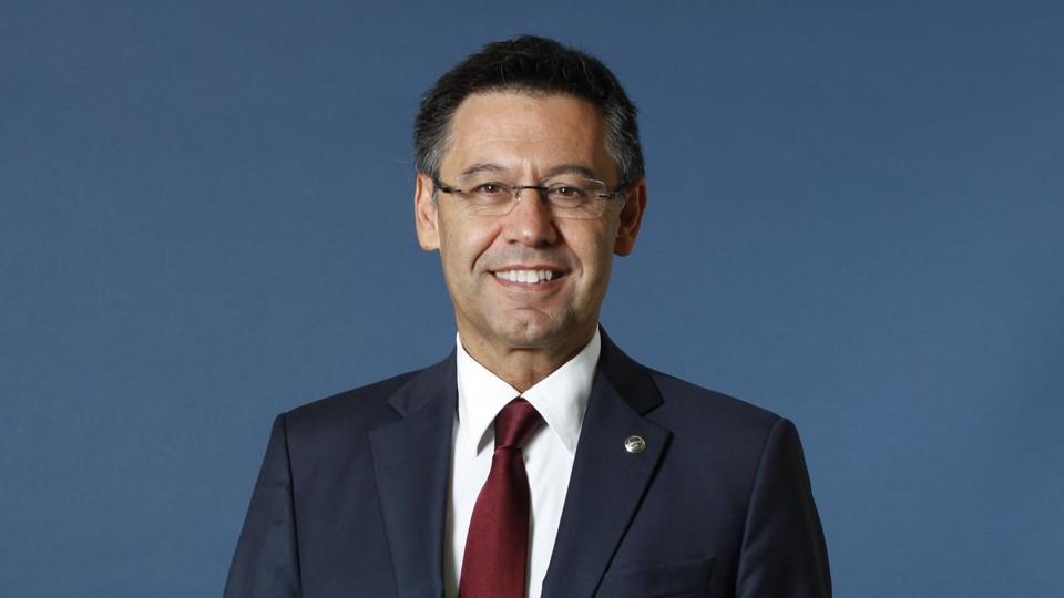 Có ít nhất 14.000 chữ ký yêu cầu Barca đuổi cổ Bartomeu