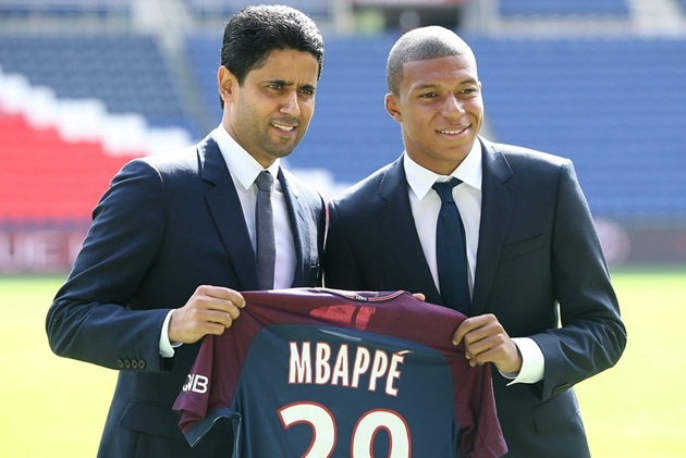 Ảnh bài viết Kylian Mbappe rạng rỡ trong ngày chính thức ra mắt PSG