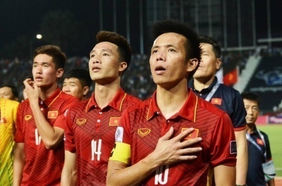 Ảnh bài viết Điểm tin bóng đá Việt Nam sáng 07/09: Văn Quyết dùng băng đội trưởng của tuyển… nữ Việt Nam