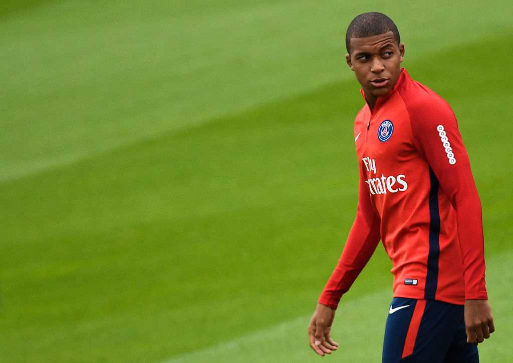 "Kylian Mbappe là sự pha trộn giữa Henry với Anelka"