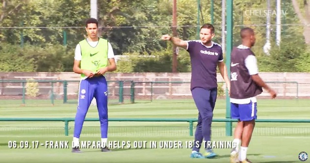 Ảnh bài viết Frank Lampard "hét ra lửa" trên sân tập của Chelsea