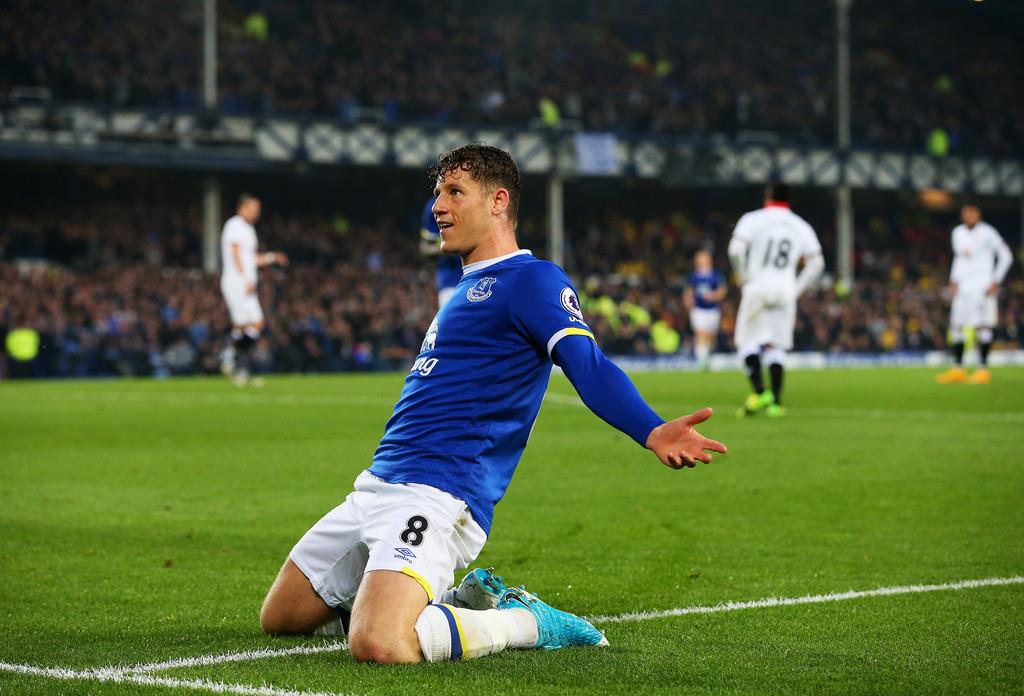 Ảnh bài viết HLV Conte làm rõ lí do khiến Ross Barkley không đến Chelsea
