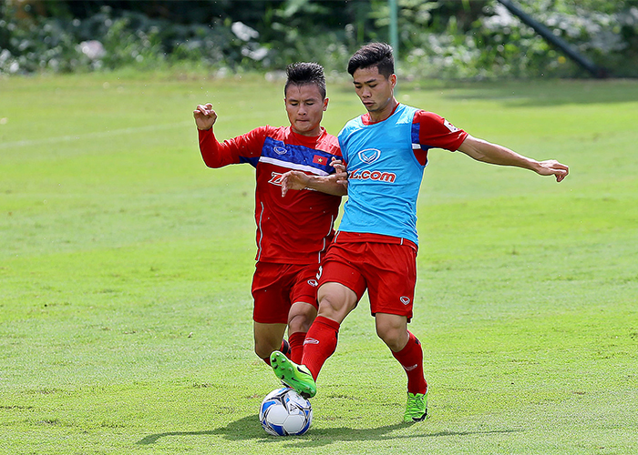 Ảnh bài viết Lo Công Phượng, Quang Hải quá tải