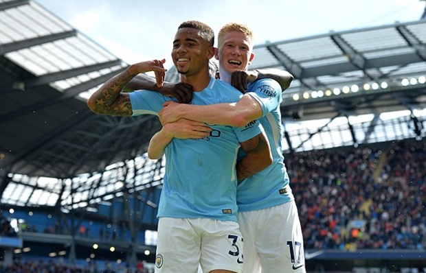 Ảnh bài viết Sadio Mane nhận thẻ đỏ, Man City đè bẹp Liverpool bằng một 'bàn tay nhỏ'