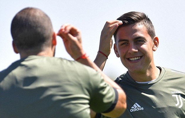 Ảnh bài viết Dybala tập sẵn màn ăn mừng trước trận gặp Barcelona