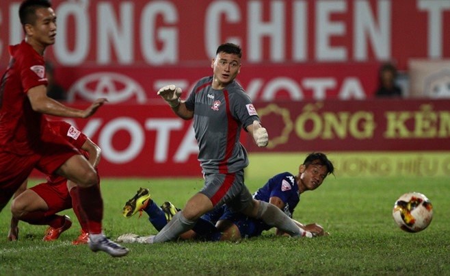 Ảnh bài viết Nghi vấn: Thủ thành ĐT Việt Nam bị thành viên BHL Hải Phòng FC tẩn?