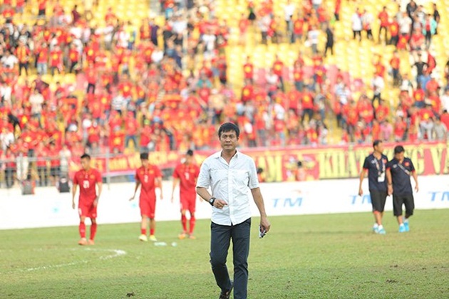 Ảnh bài viết Ghế nóng ở tuyển Việt Nam: Thầy nội lạnh nhạt, vì đâu?