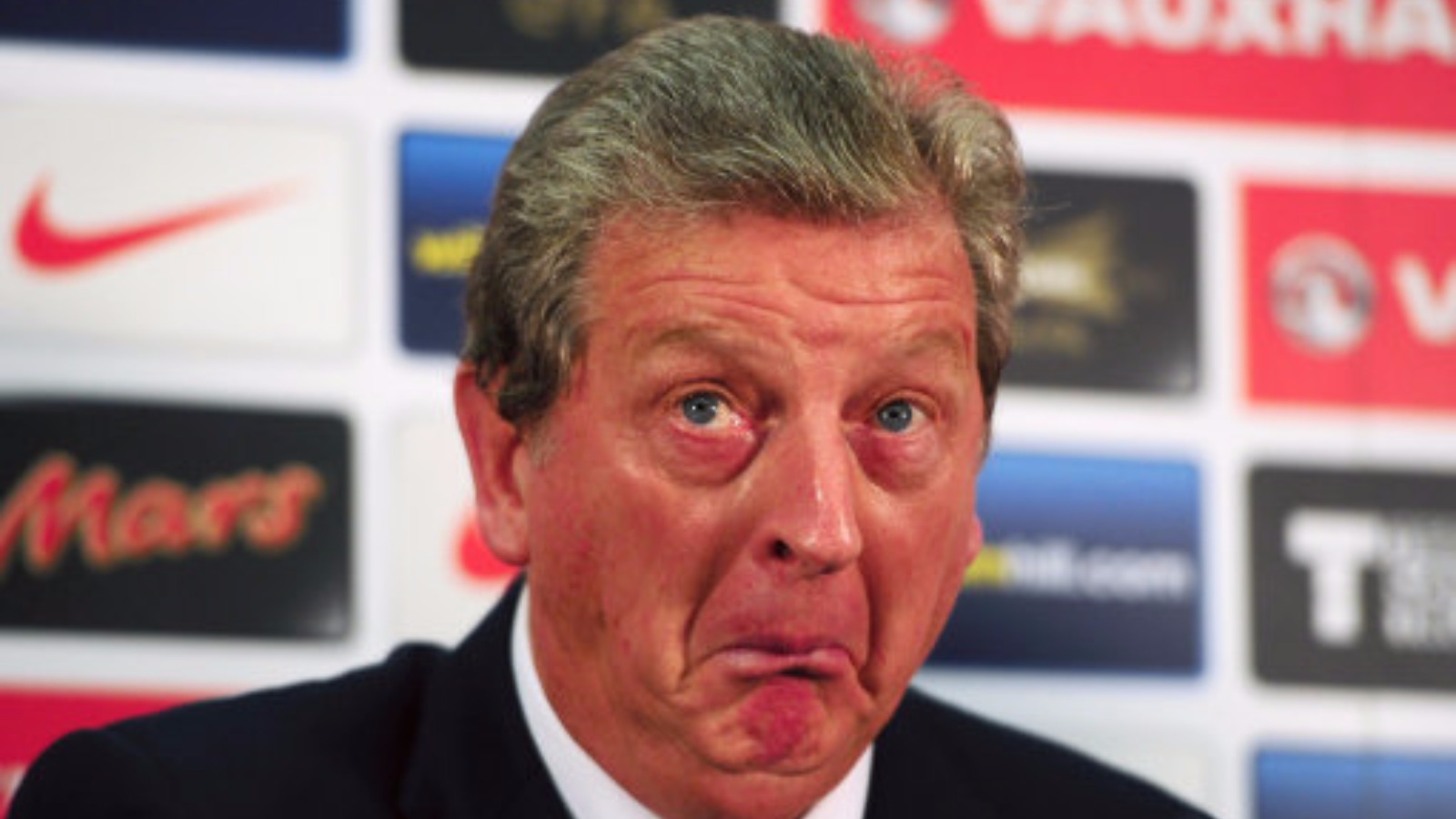 Sa thải De Boer đã sai, chỉ định Hodgson càng sai hơn?
