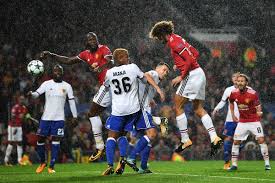 Fan Man Utd từng bừng mở hội sau trận thắng Basel