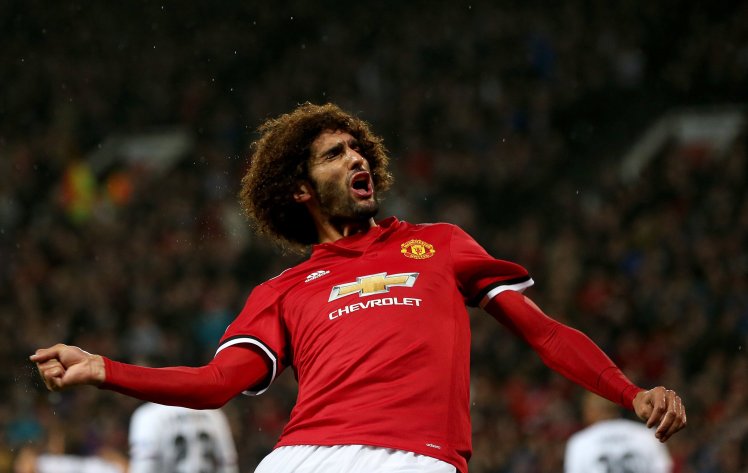 Gerrard mách nước cho Mourinho cách sử dụng Fellaini