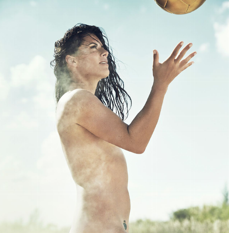 Ali Krieger - nữ hậu vệ thích nude của tuyển Mỹ