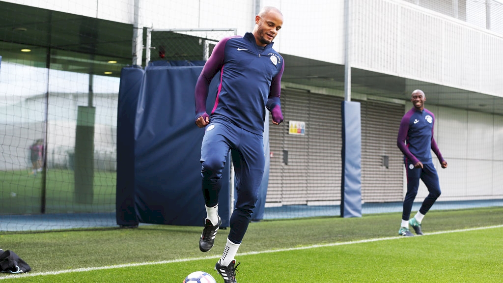 Ảnh bài viết Đội trưởng Man City đã trở lại sân tập, sẵn sàng ra sân