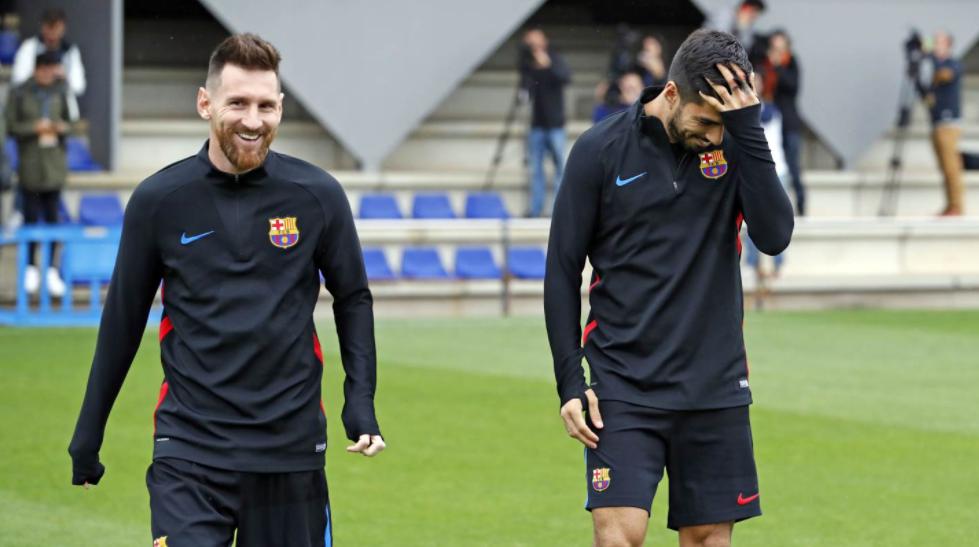 Messi hào hứng bước vào sân tập, chuẩn bị lên đường chiến Getafe