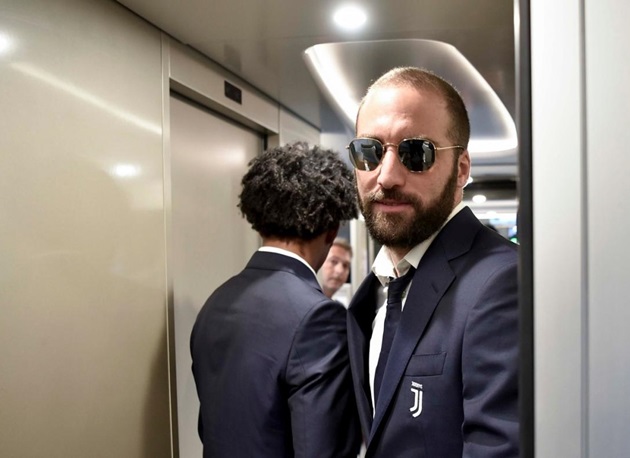 Dàn sao Juventus bảnh bao lên đường làm khách trước Sassuolo