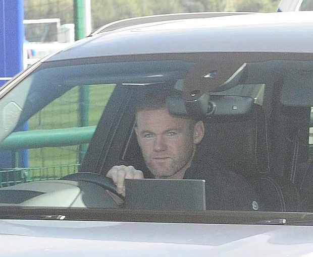 Rooney lĩnh án phạt nặng vì lái xe khi say rượu