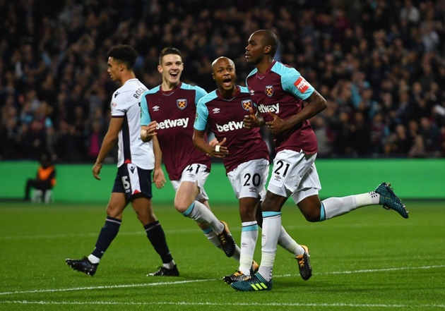 Ảnh bài viết Đè bẹp đối thủ yếu, West Ham tiếp tục hồi sinh