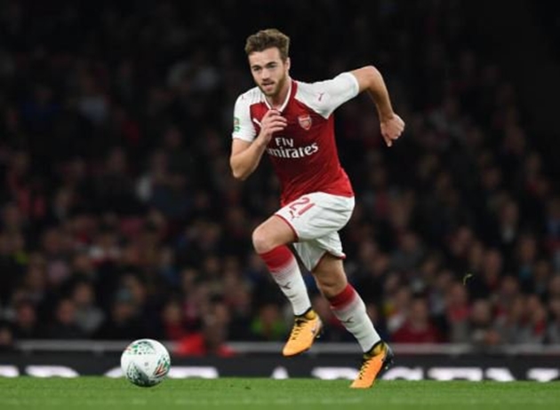 Vừa tái xuất, sao Arsenal đã gặp vận xui