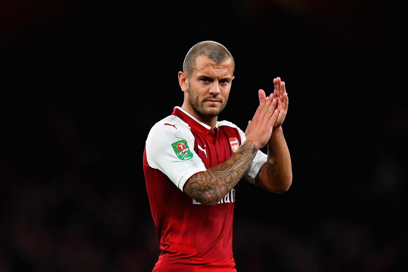 Wilshere đá đủ 90 phút, Arsenal có thấy lạ?